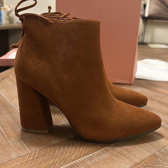 NEW Cognac Brown Suede Leather Ankle Boot Bootie with Asymmetric Block Heel - Picture 3 of 7
